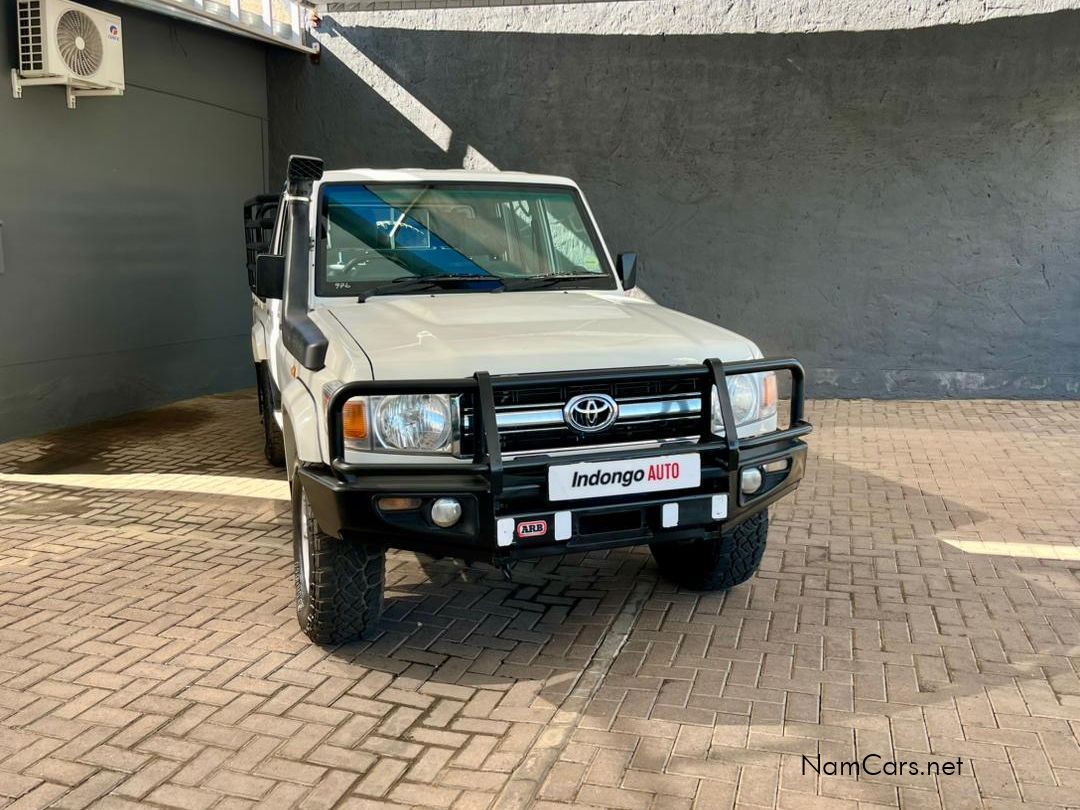 2022 Toyota Land Cruiser photo 3