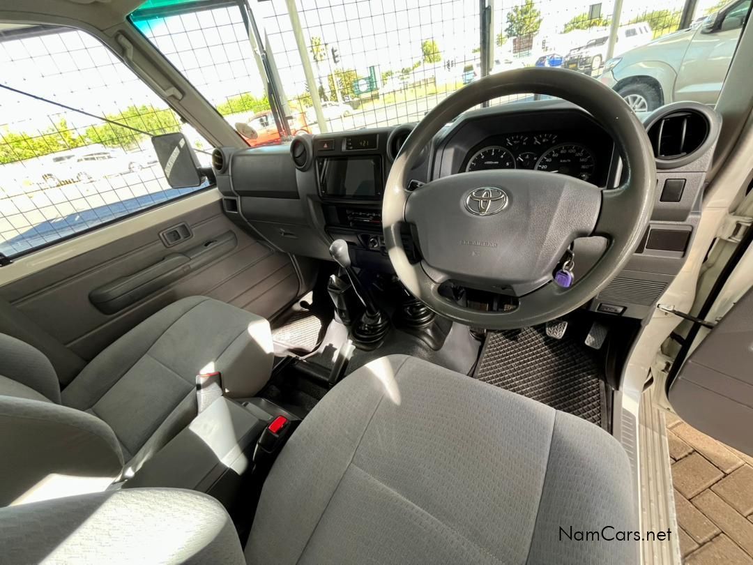 2022 Toyota Land Cruiser photo 4