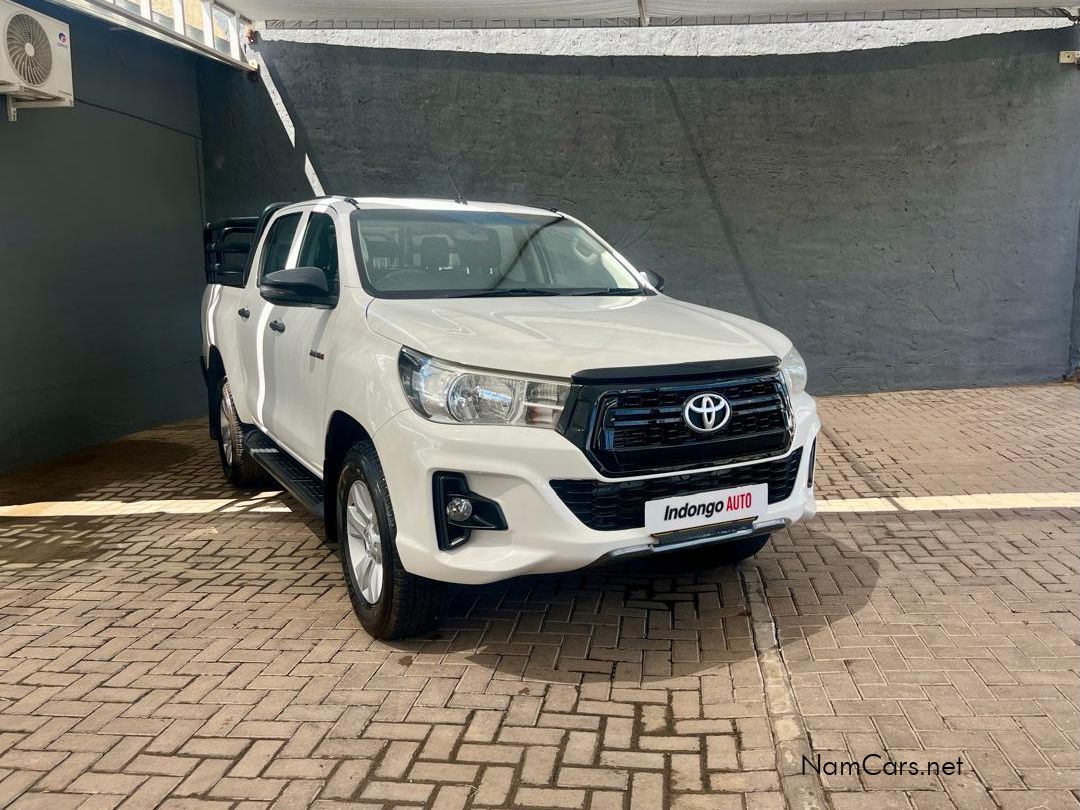 2020 Toyota Hilux photo 2