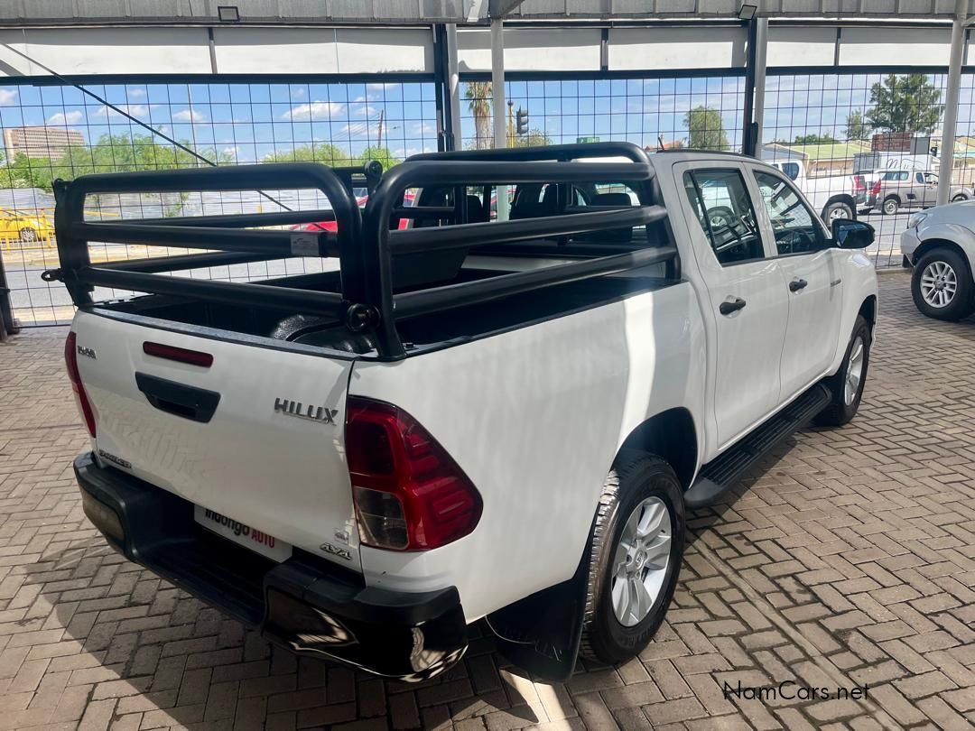 2020 Toyota Hilux photo 3