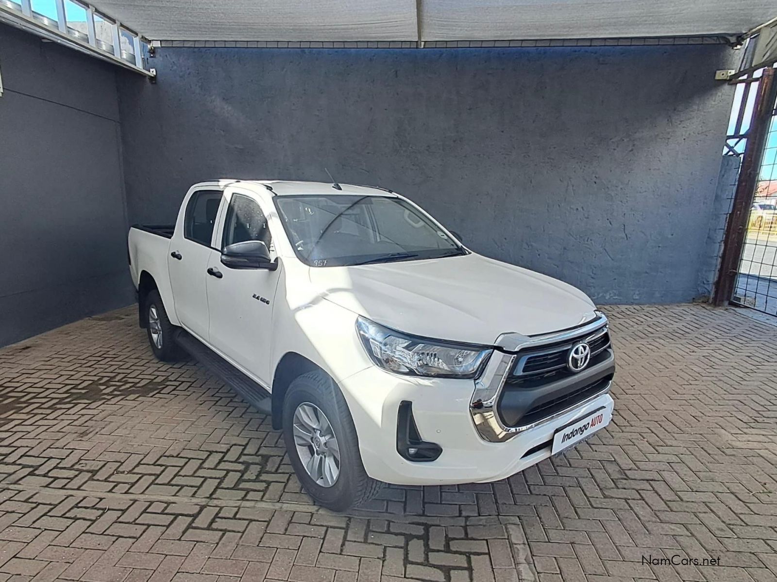 2022 Toyota Hilux photo 1