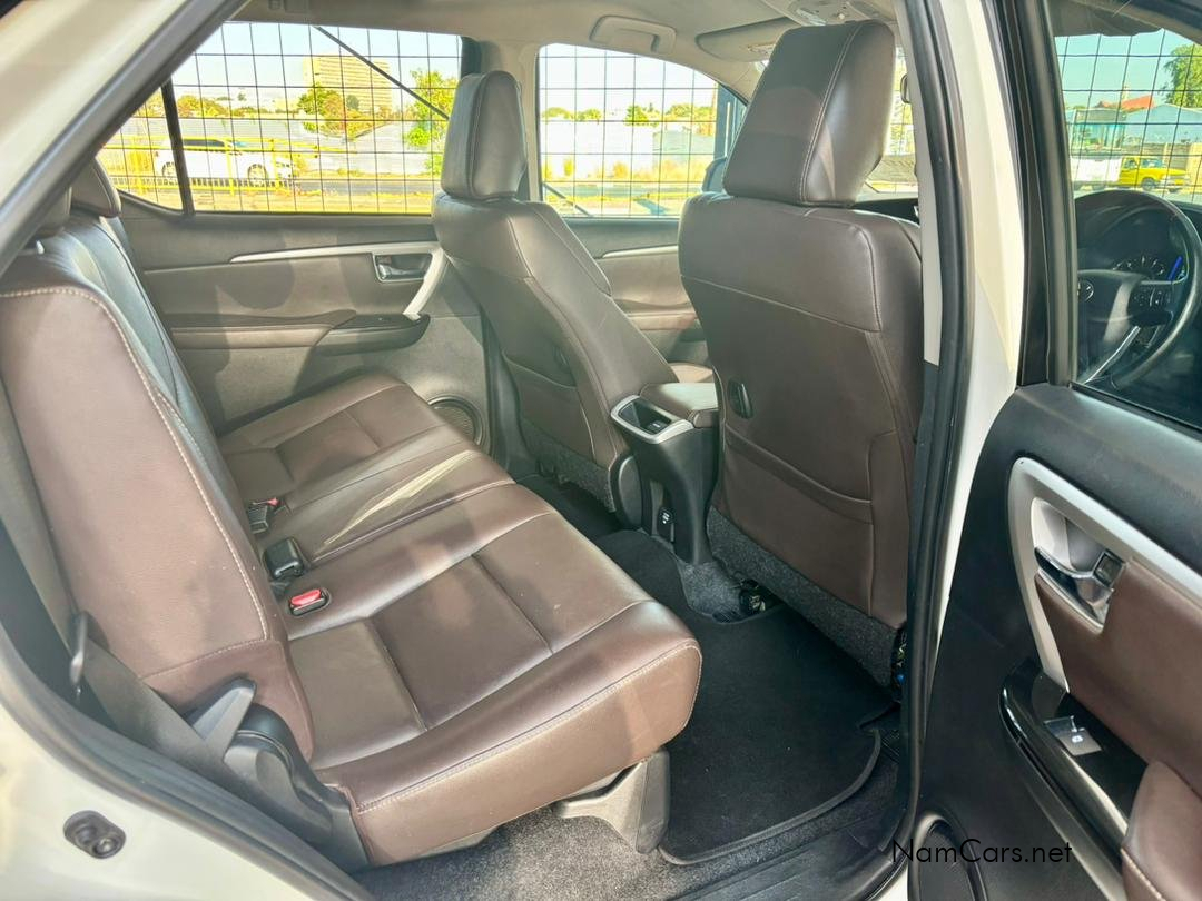 2020 Toyota Fortuner photo 6