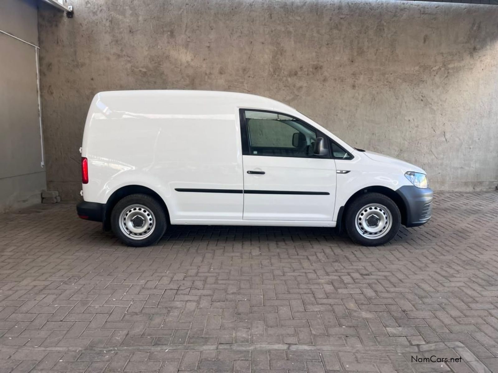 2019 Volkswagen Caddy photo 3