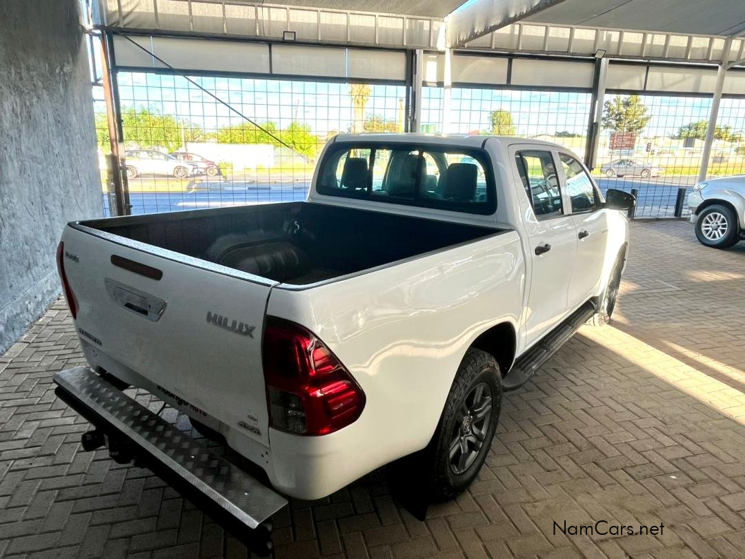 2023 Toyota Hilux photo 3