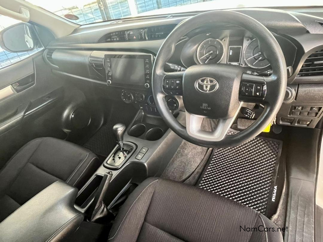 2023 Toyota Hilux photo 4