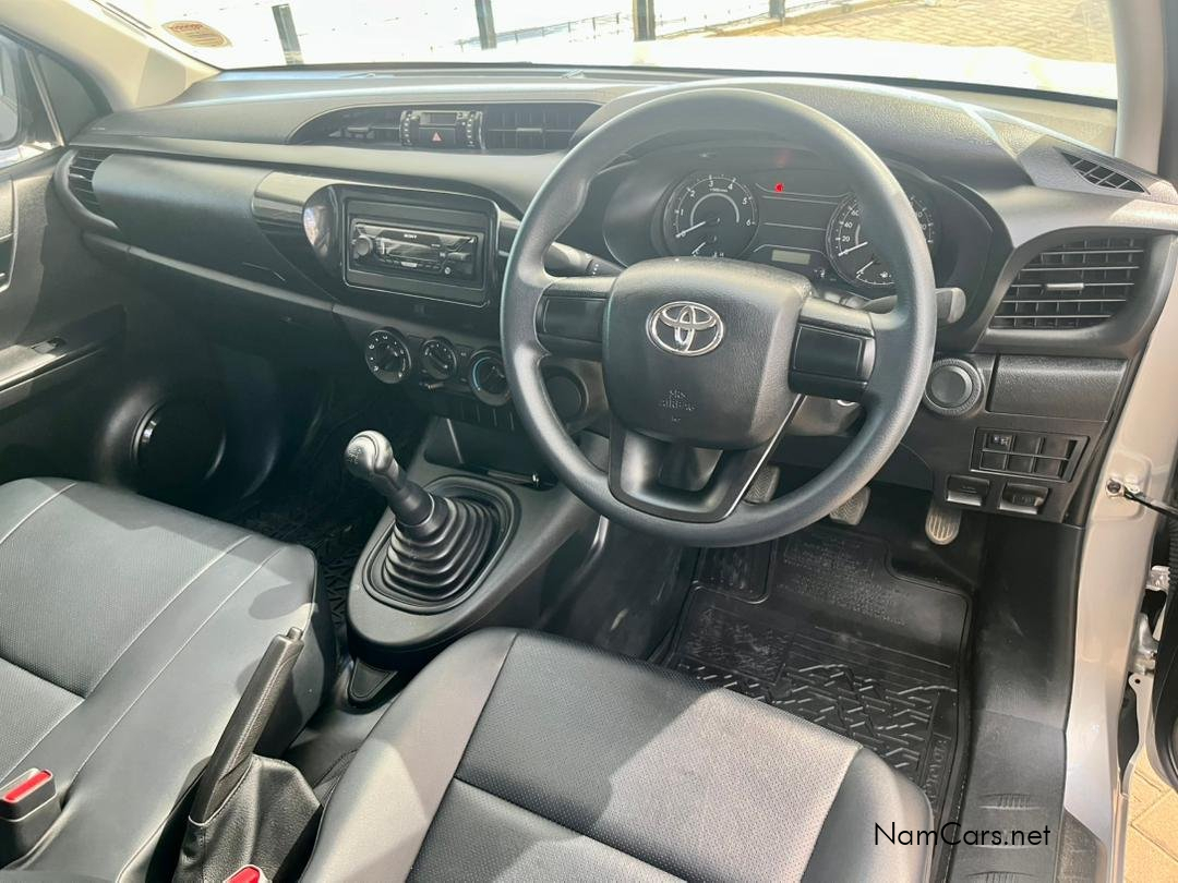 2026 Toyota Hilux photo 4
