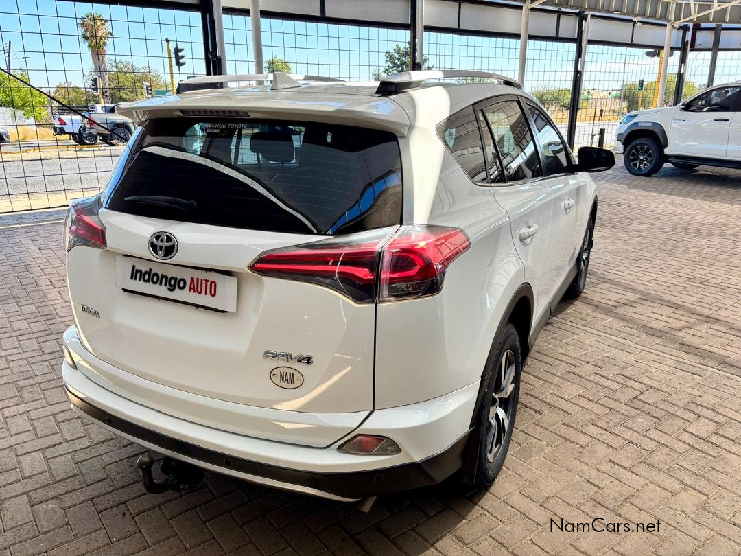 2016 Toyota Rav4 photo 3