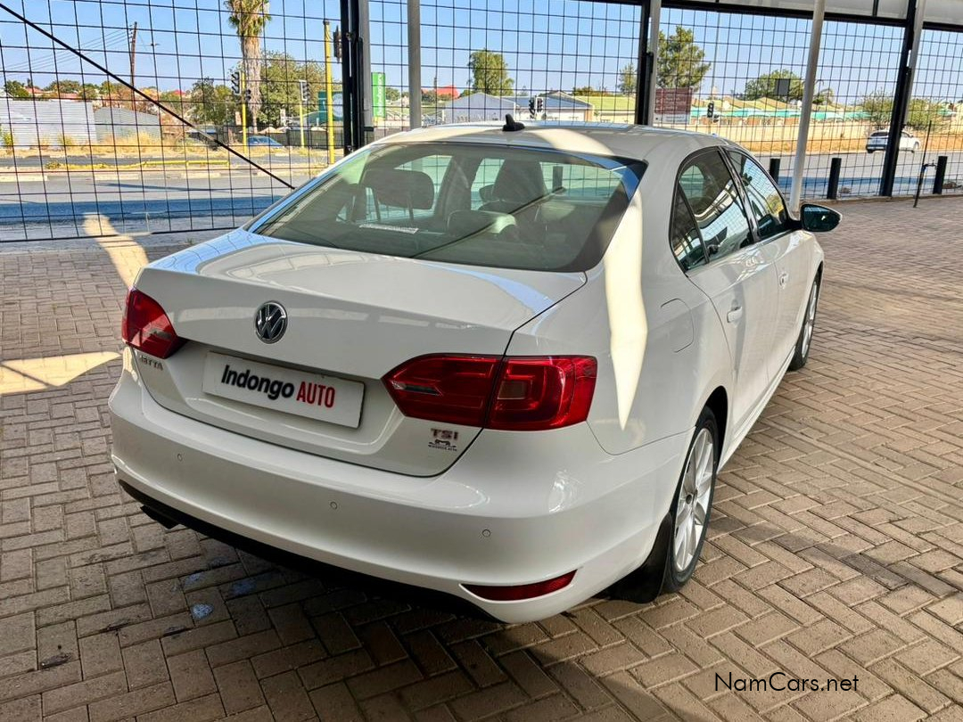 2012 Volkswagen Jetta photo 4