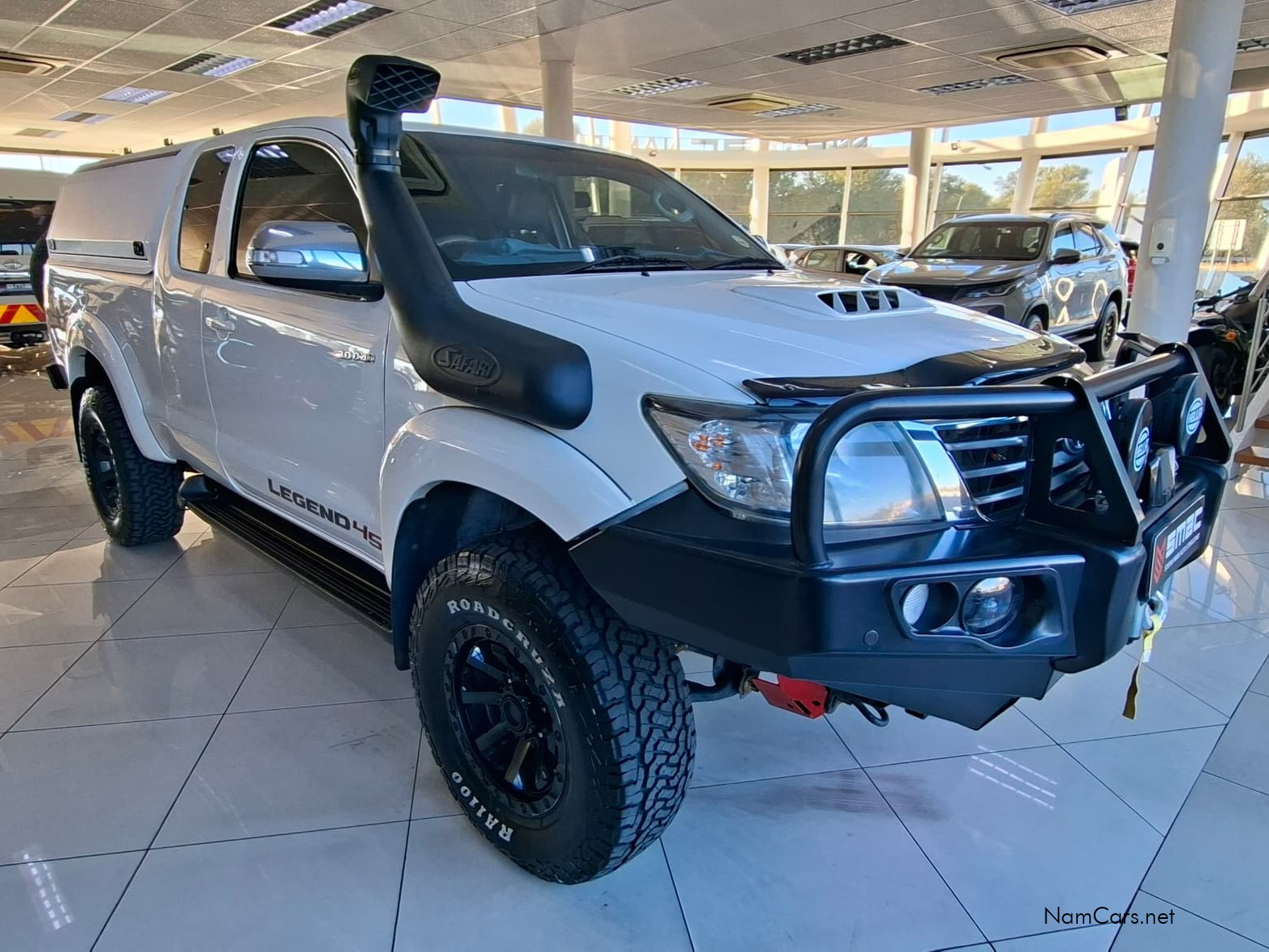 2015 Toyota Hilux photo 2