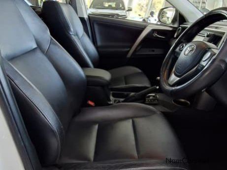 2014 Toyota Rav4 photo 6