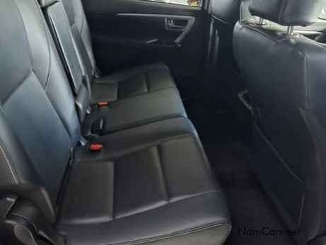 2025 Toyota Fortuner photo 5