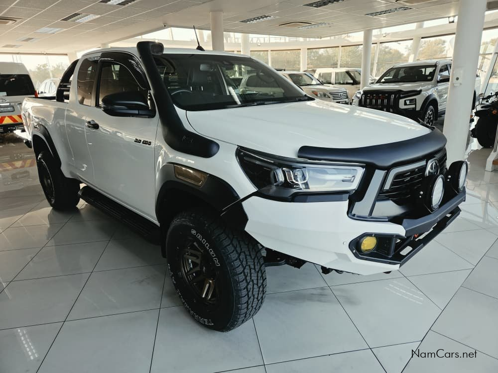 2024 Toyota Hilux photo 2
