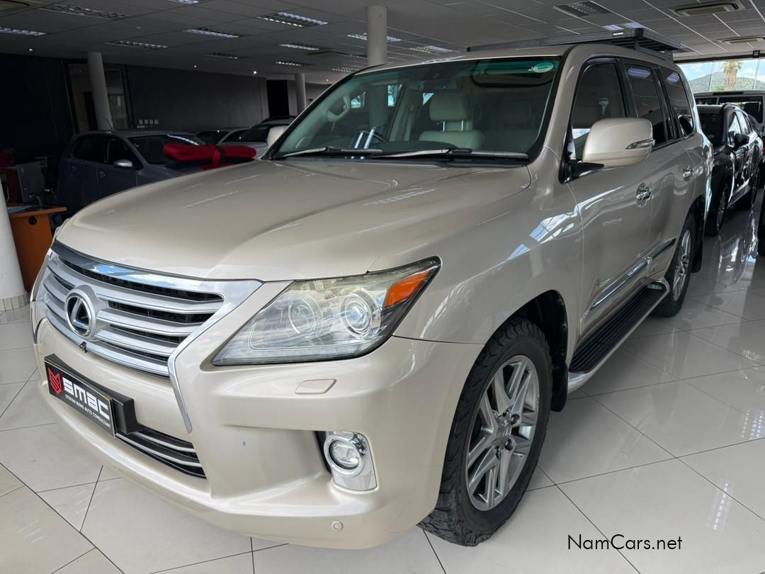 2014 Lexus LX photo 1