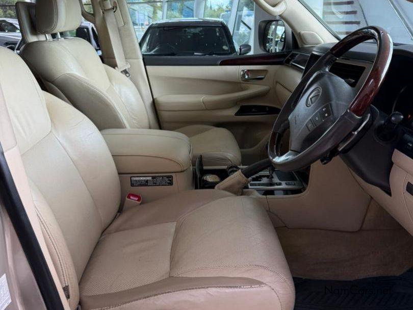2014 Lexus LX photo 6