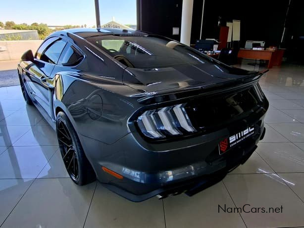 2020 Ford Mustang photo 4