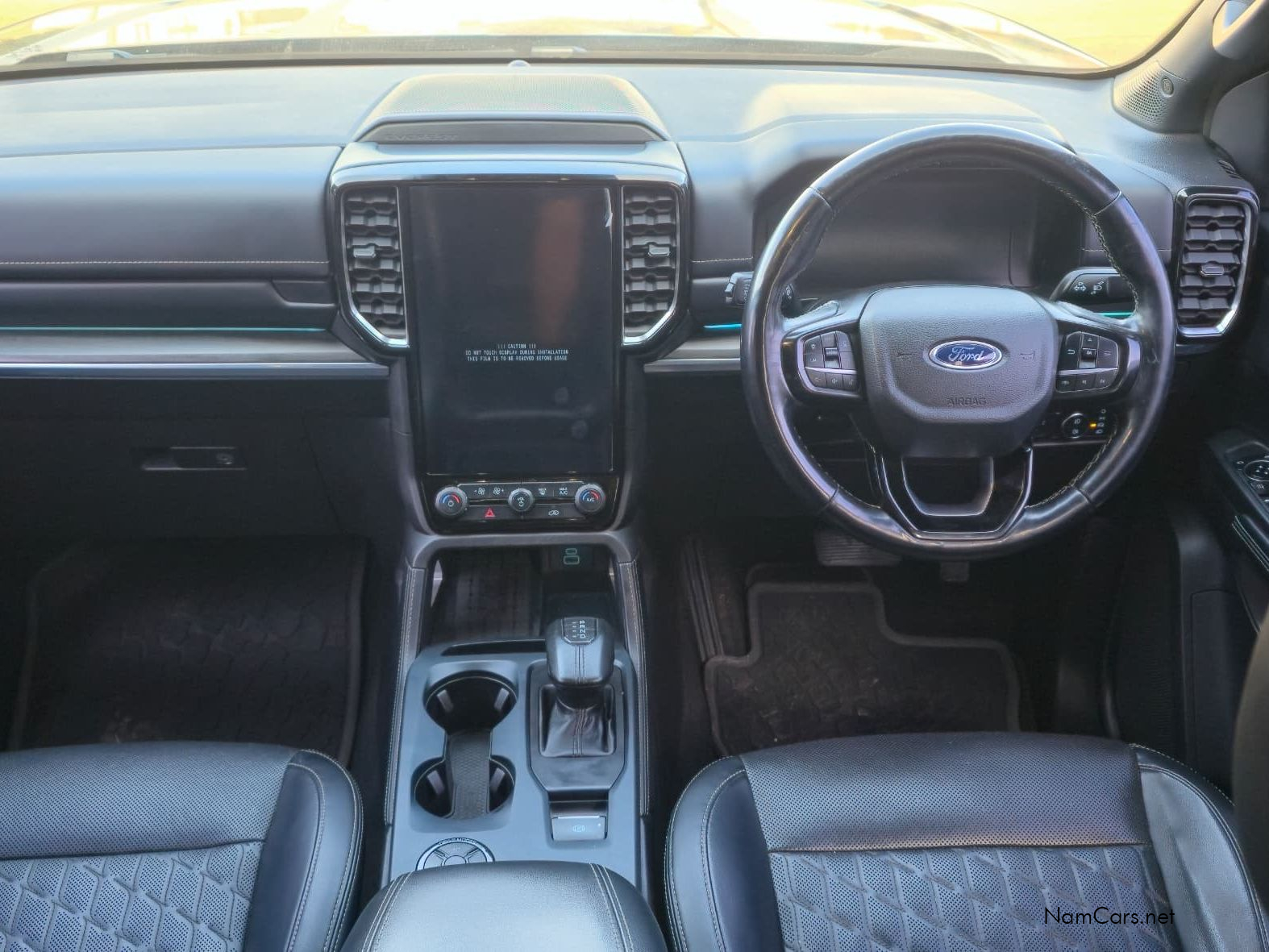 2023 Ford Everest photo 8