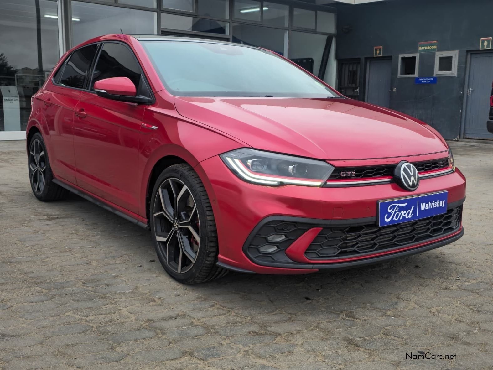 2022 Volkswagen GTI photo 1