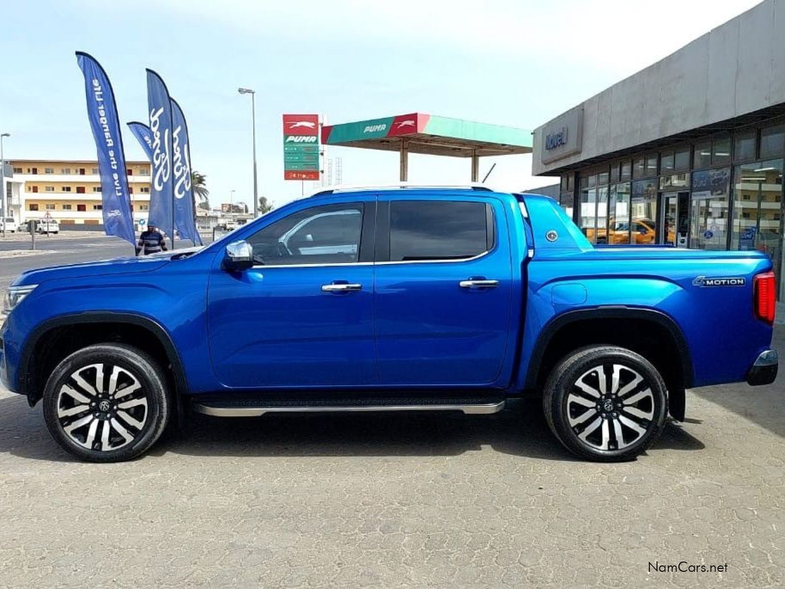 2024 Volkswagen Amarok photo 3