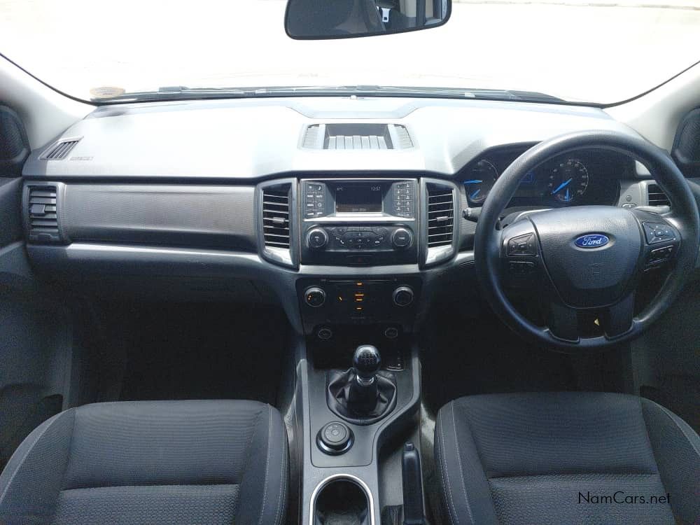 2019 Ford Everest photo 8