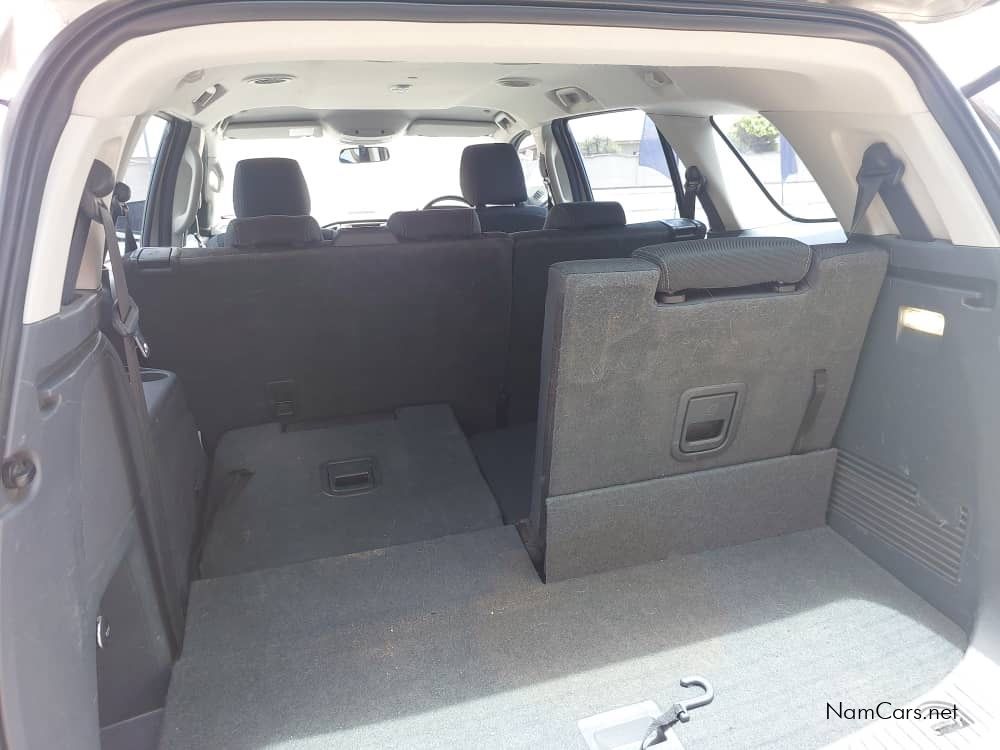 2019 Ford Everest photo 9