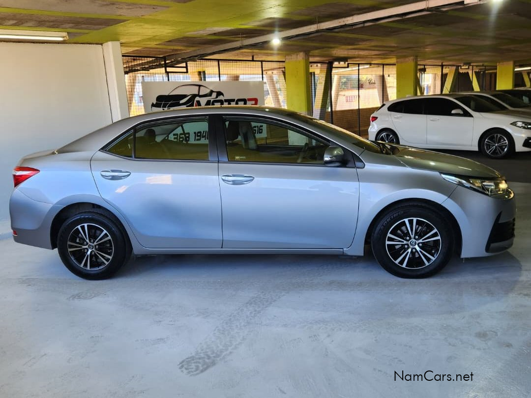 2021 Toyota Corolla photo 2