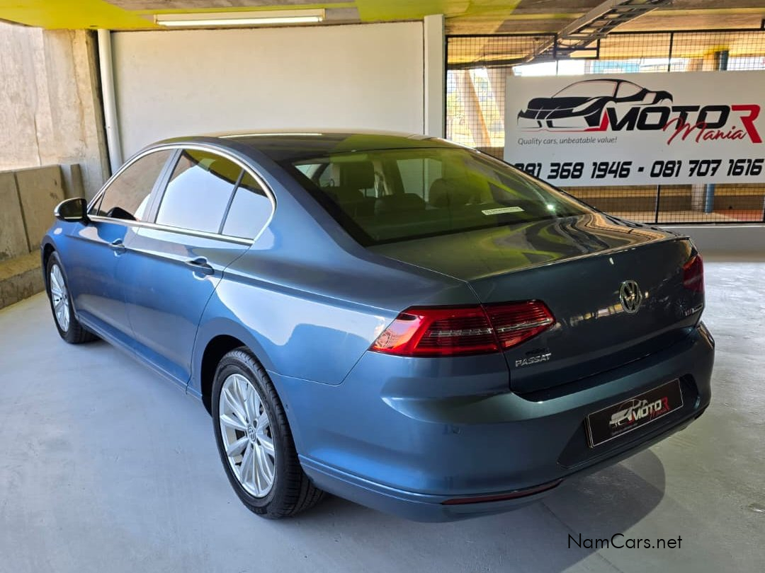 2015 Volkswagen Passat photo 3