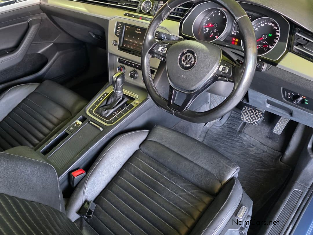 2015 Volkswagen Passat photo 6