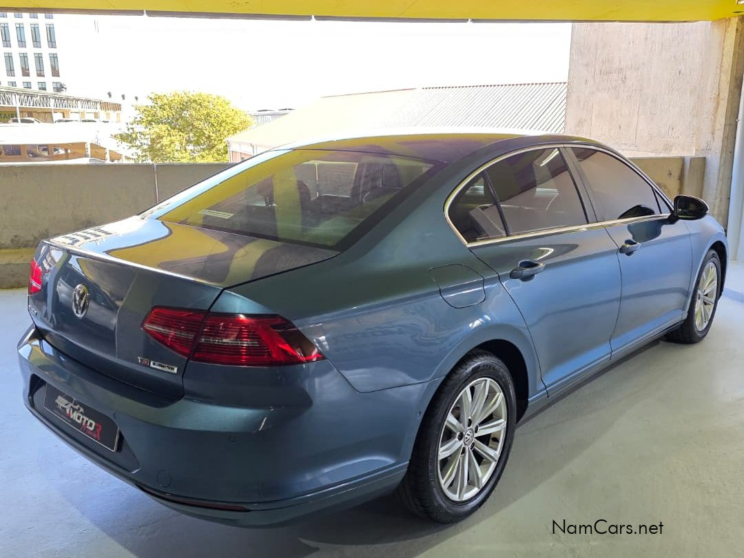 2015 Volkswagen Passat photo 9