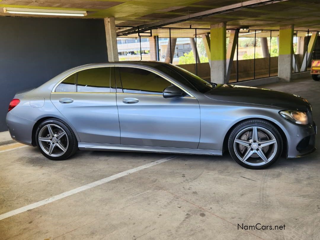 2016 Mercedes-Benz C Class photo 2