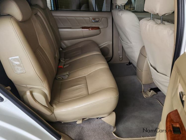 2009 Toyota Fortuner photo 8