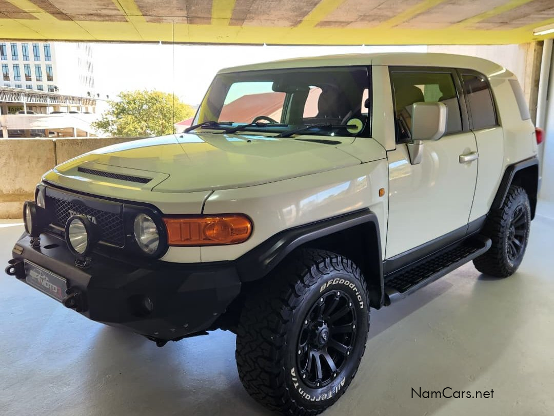 2011 Toyota FJ Cruiser photo 7