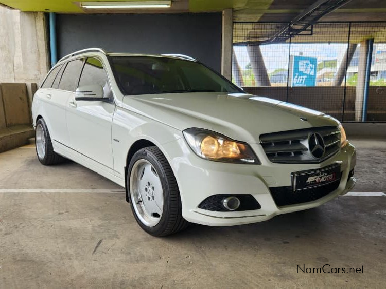2011 Mercedes-Benz C Class photo 1