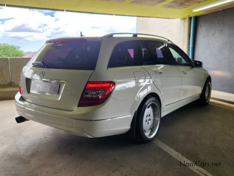 2011 Mercedes-Benz C Class photo 9