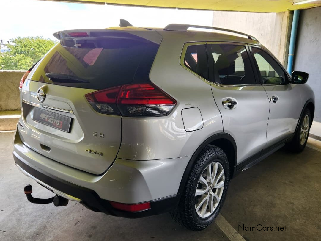 2019 Nissan X-trail photo 9