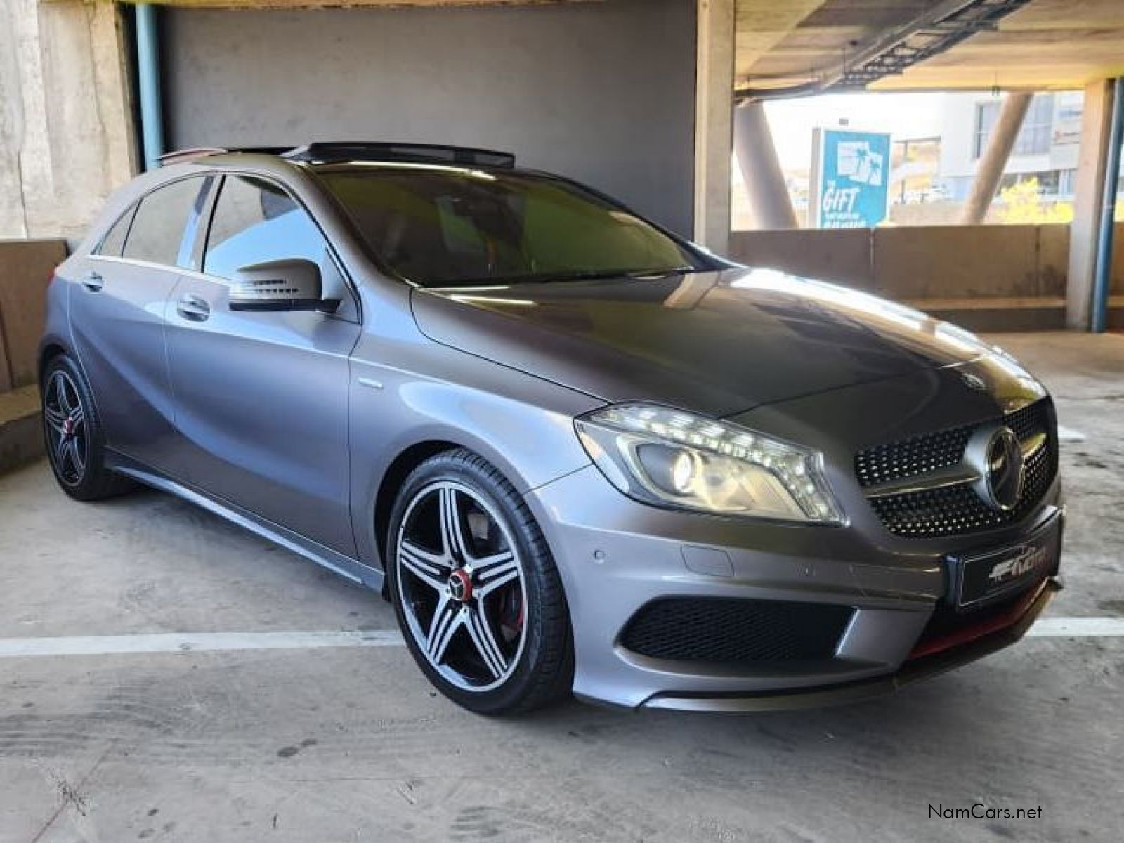 2016 Mercedes-Benz A Class photo 1