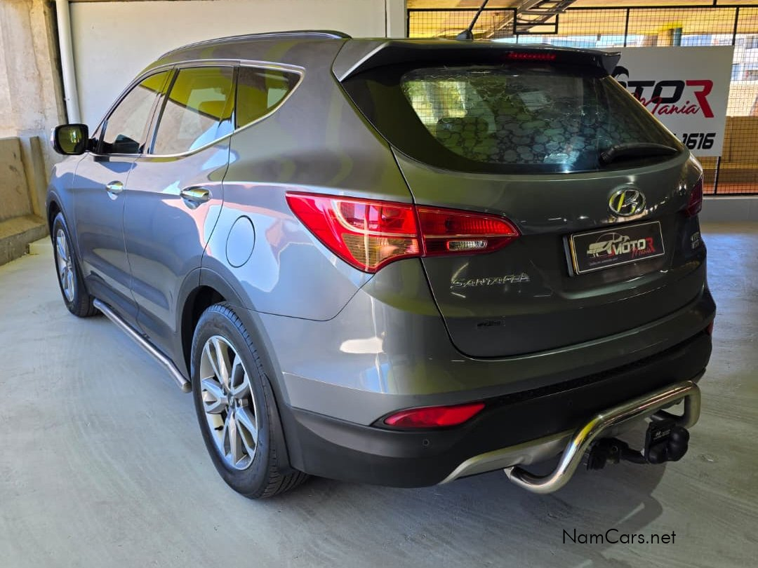 2014 Hyundai Santa-Fe photo 3