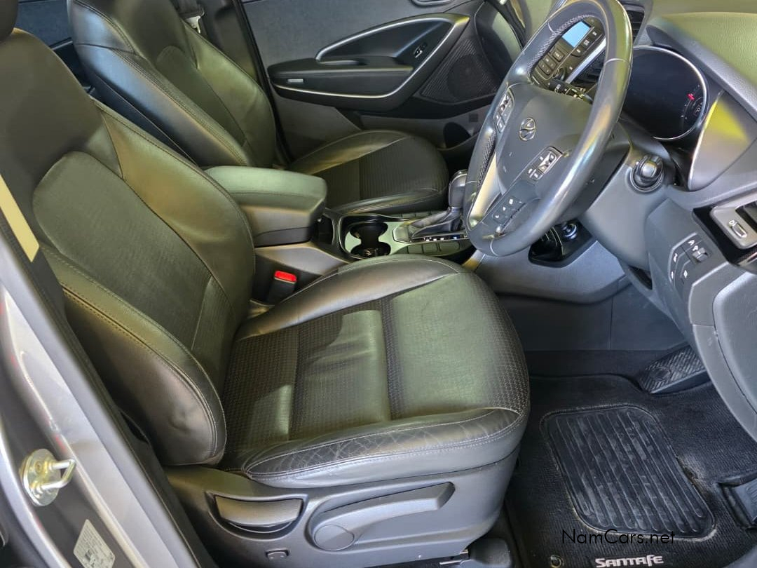 2014 Hyundai Santa-Fe photo 8