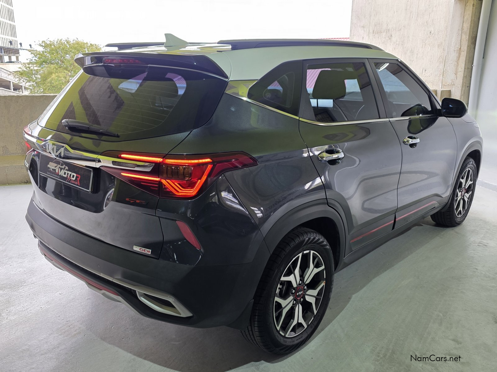 2023 Kia Seltos photo 9