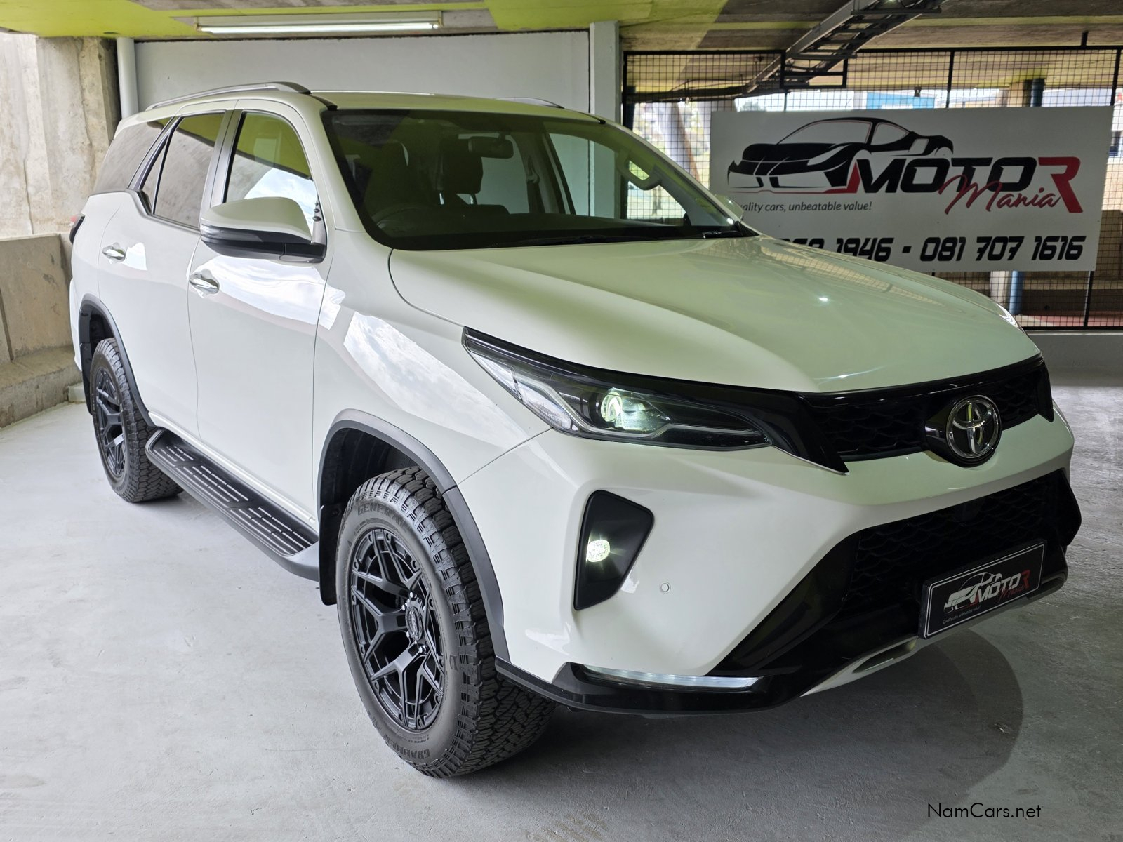 2025 Toyota Fortuner photo 1