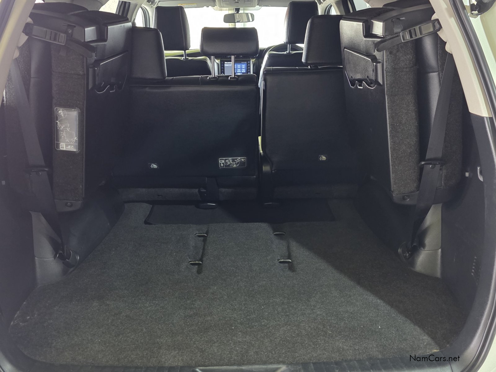 2025 Toyota Fortuner photo 12