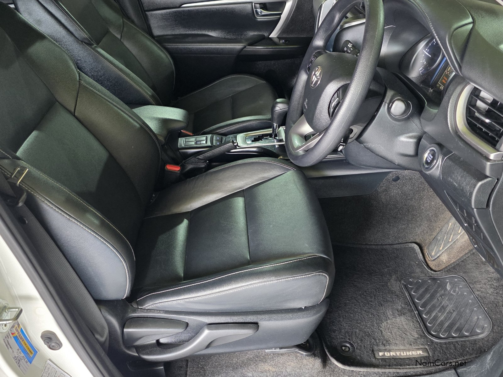 2025 Toyota Fortuner photo 8