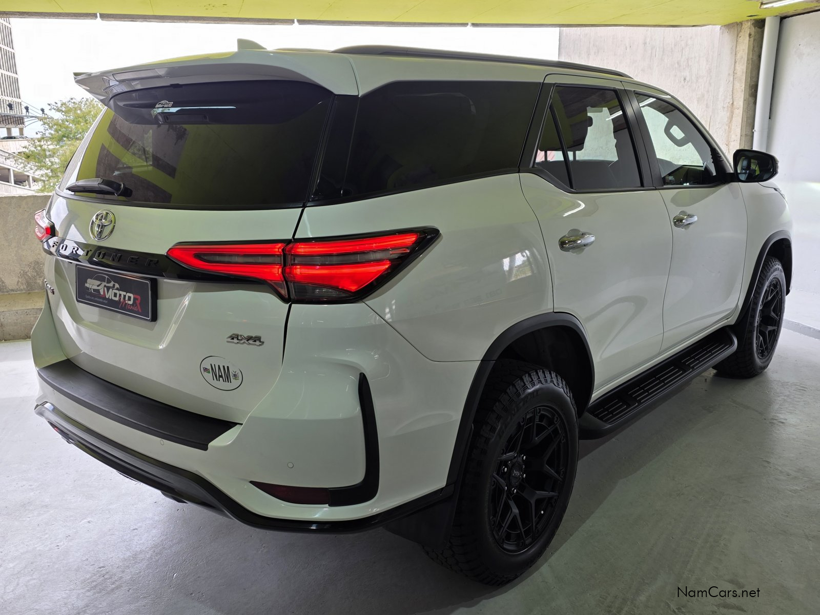 2025 Toyota Fortuner photo 9