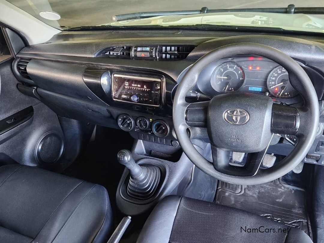 2019 Toyota Hilux photo 4