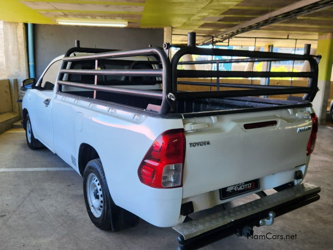 2019 Toyota Hilux photo 9
