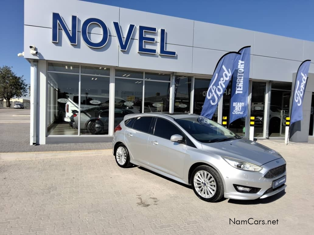 2017 Ford Focus photo 4