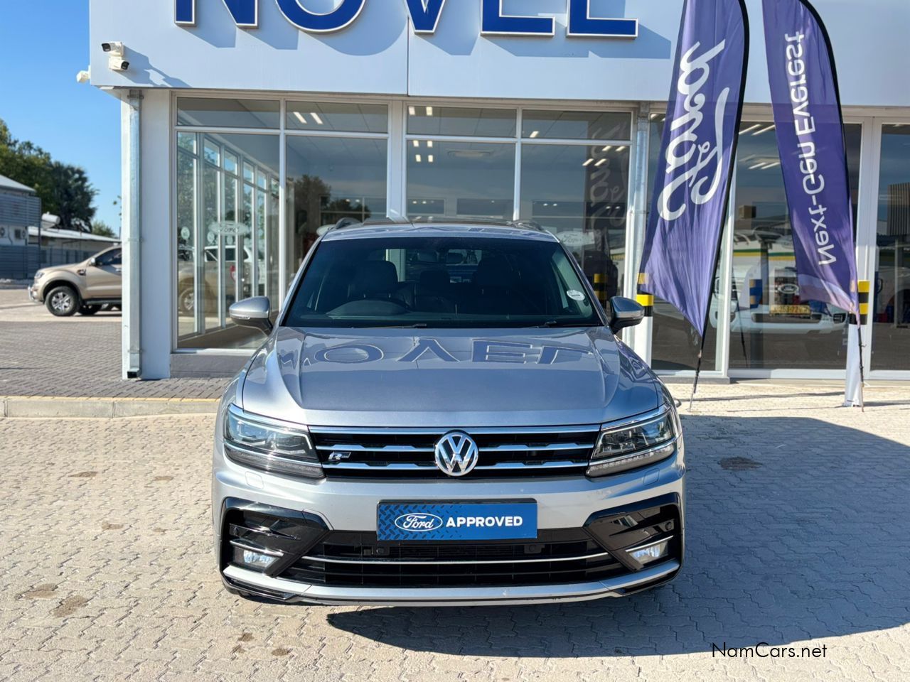 2021 Volkswagen Tiguan photo 3