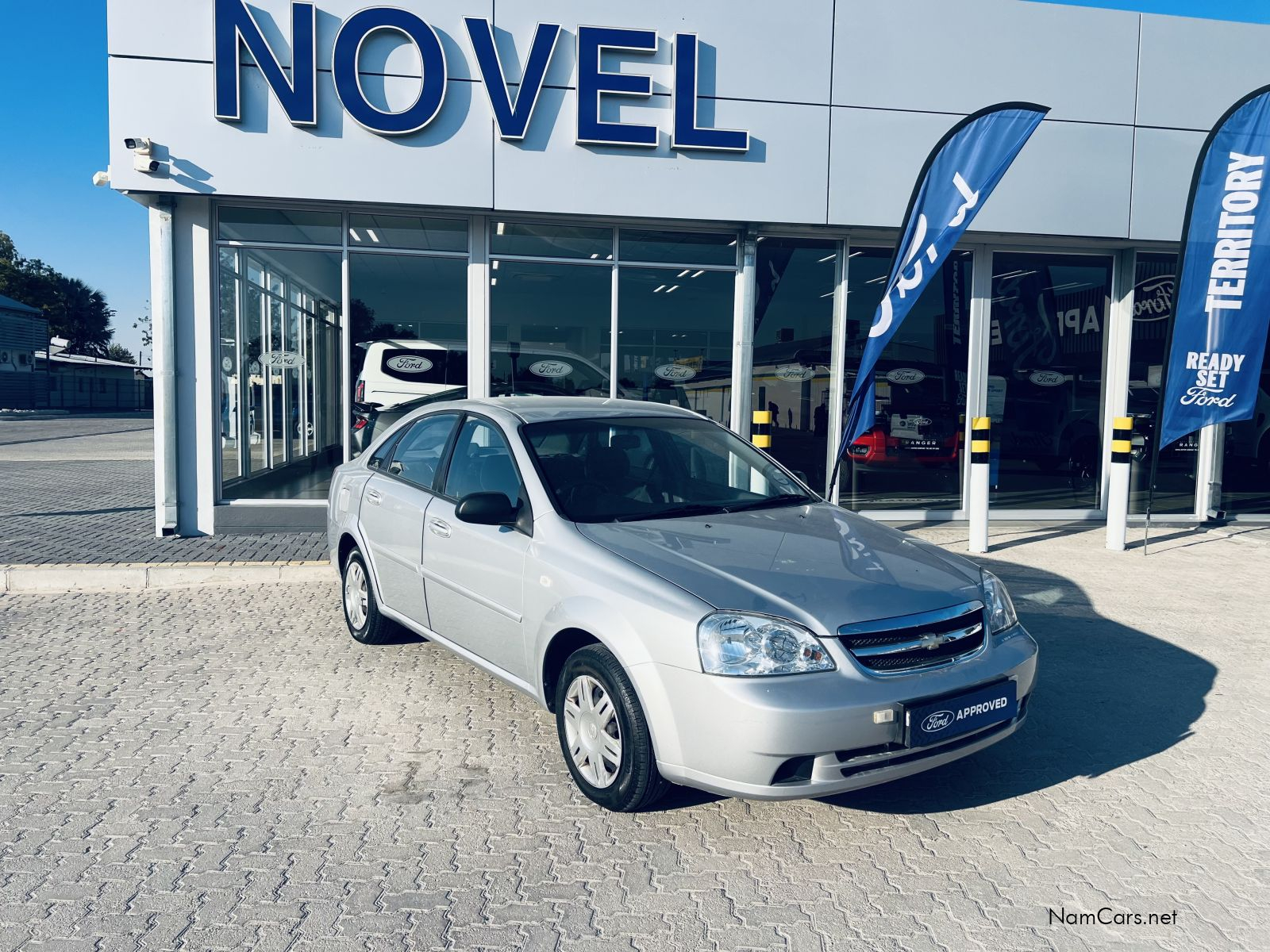 2010 Chevrolet Optra photo 2