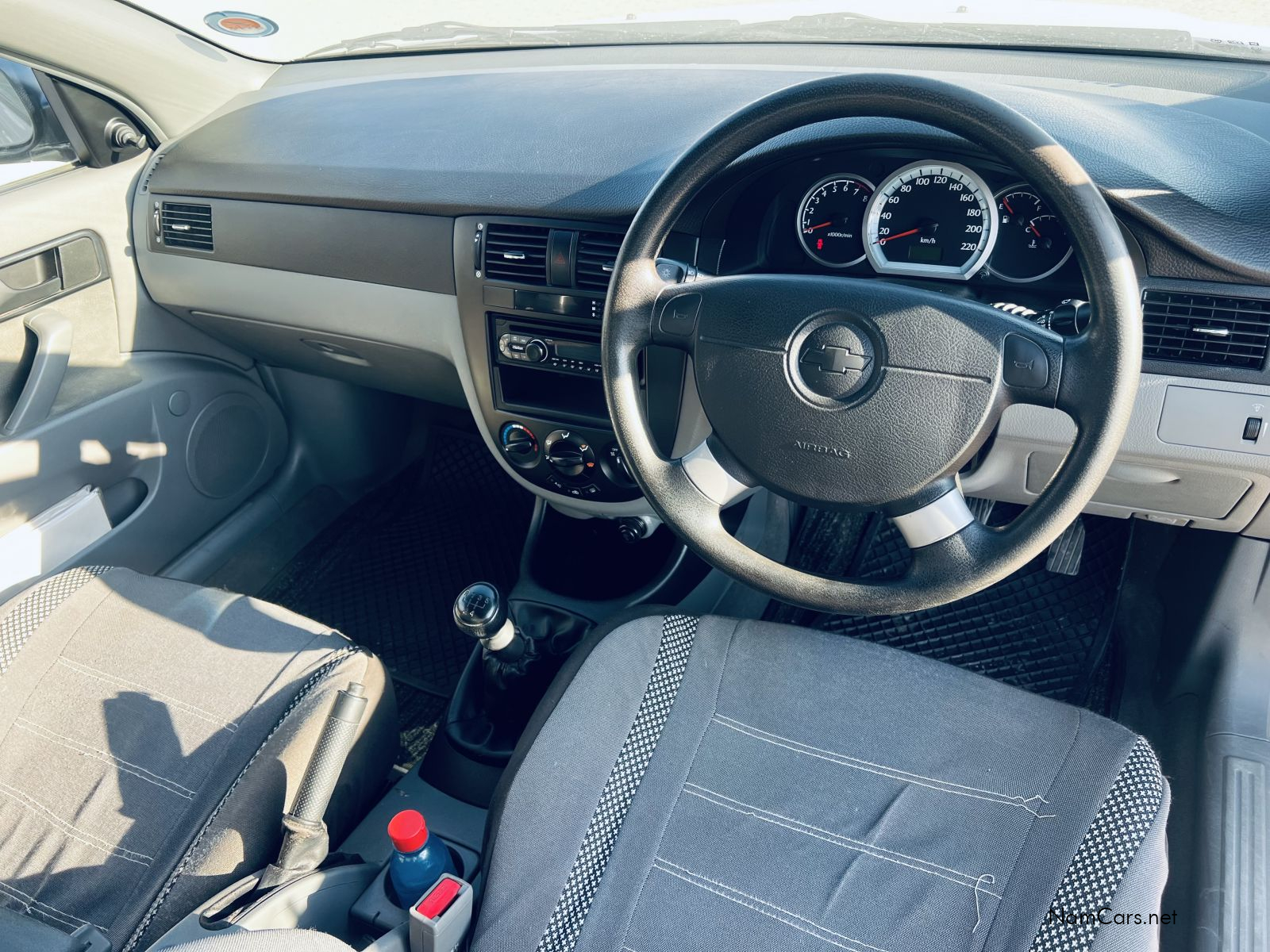 2010 Chevrolet Optra photo 7