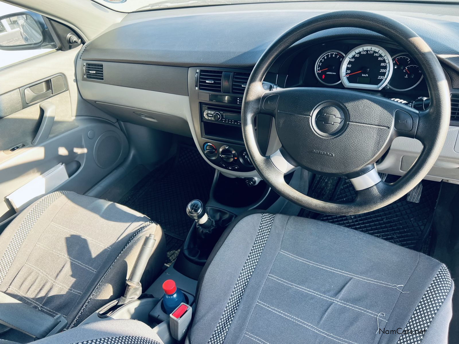 2010 Chevrolet Optra photo 8