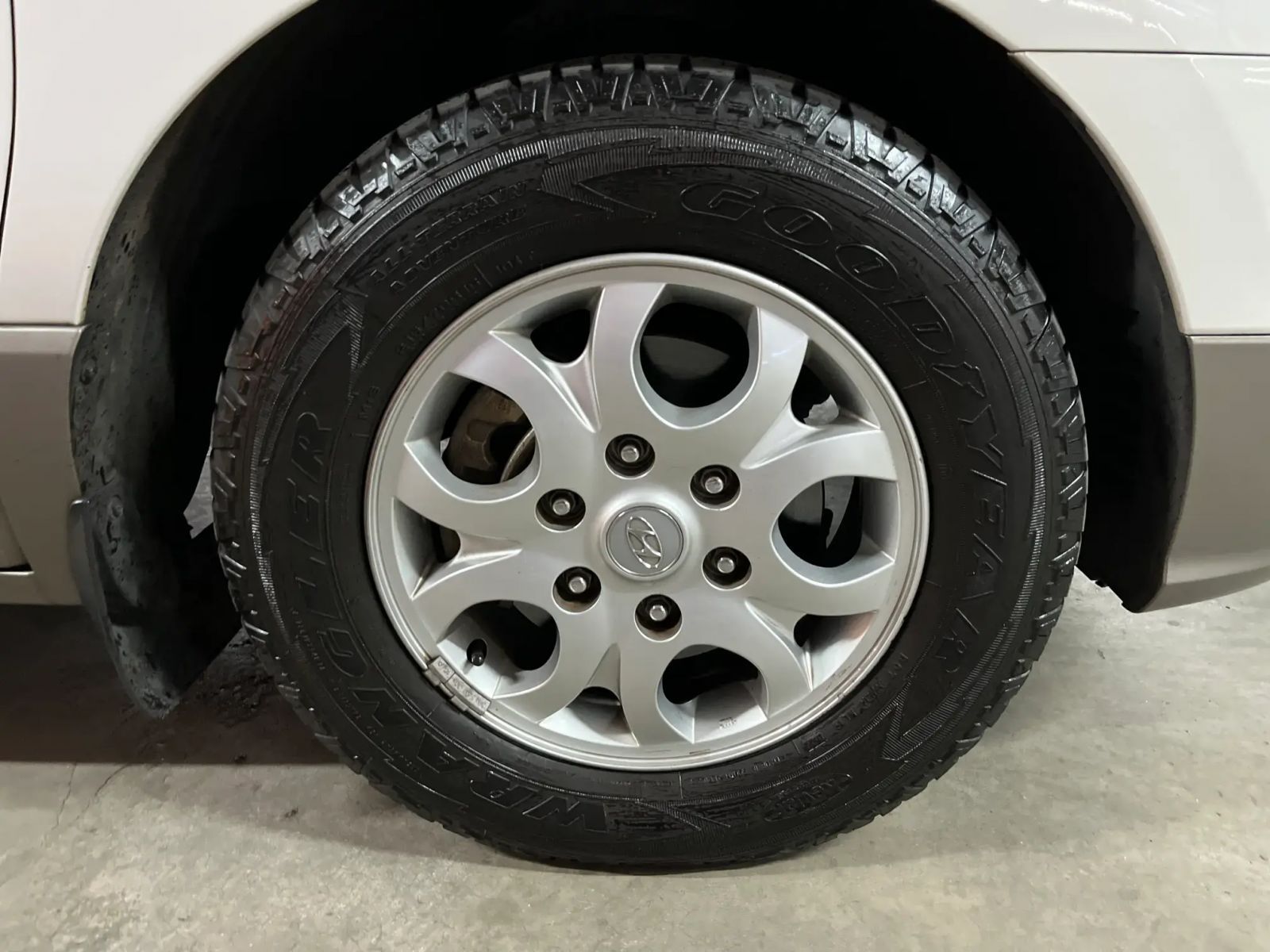 2015 Hyundai H1 photo 13